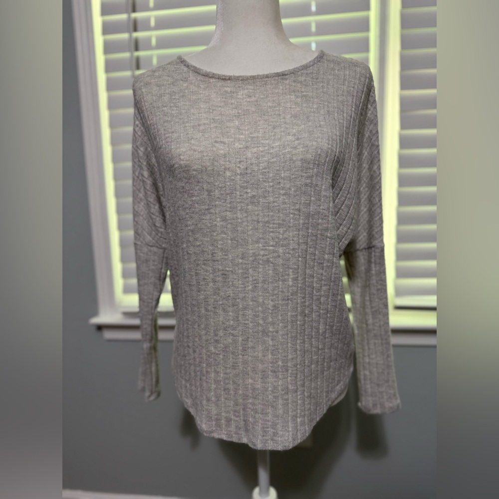 Green Envelope Gray Ribbed Long Sleeve Blouse